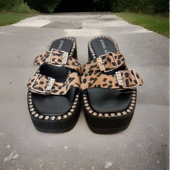Gianni Bindi Rhinestone Animal Print Buckle Lug Sandals Women's Size 9.5 - Picture 3 of 4